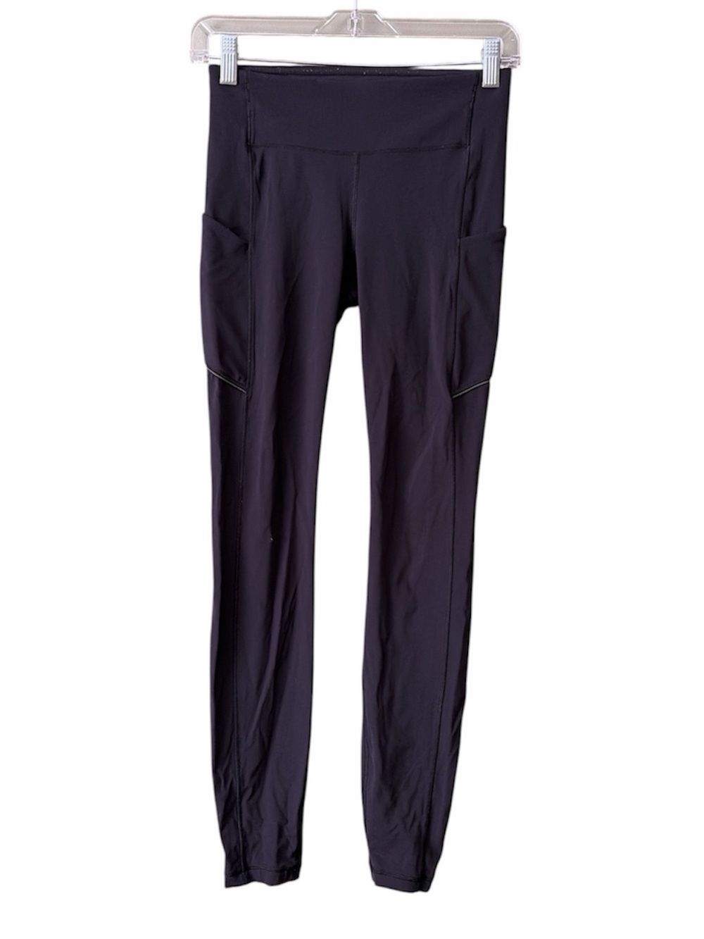 Lululemon High-Waist Black Performance Leggings with Side Pockets Sz 4